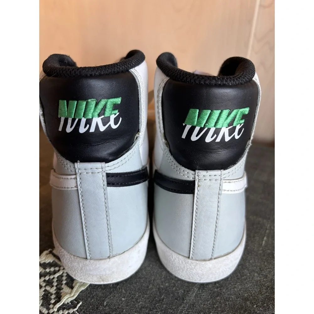 Nike Blazer Mid '77‎ SE Kids Size 5.5Y White Gray Mint Athletic Walking Shoes